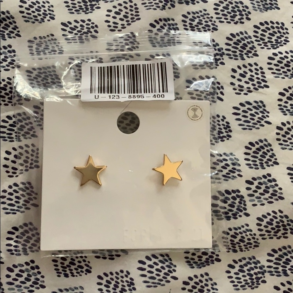 gold star stud earrings